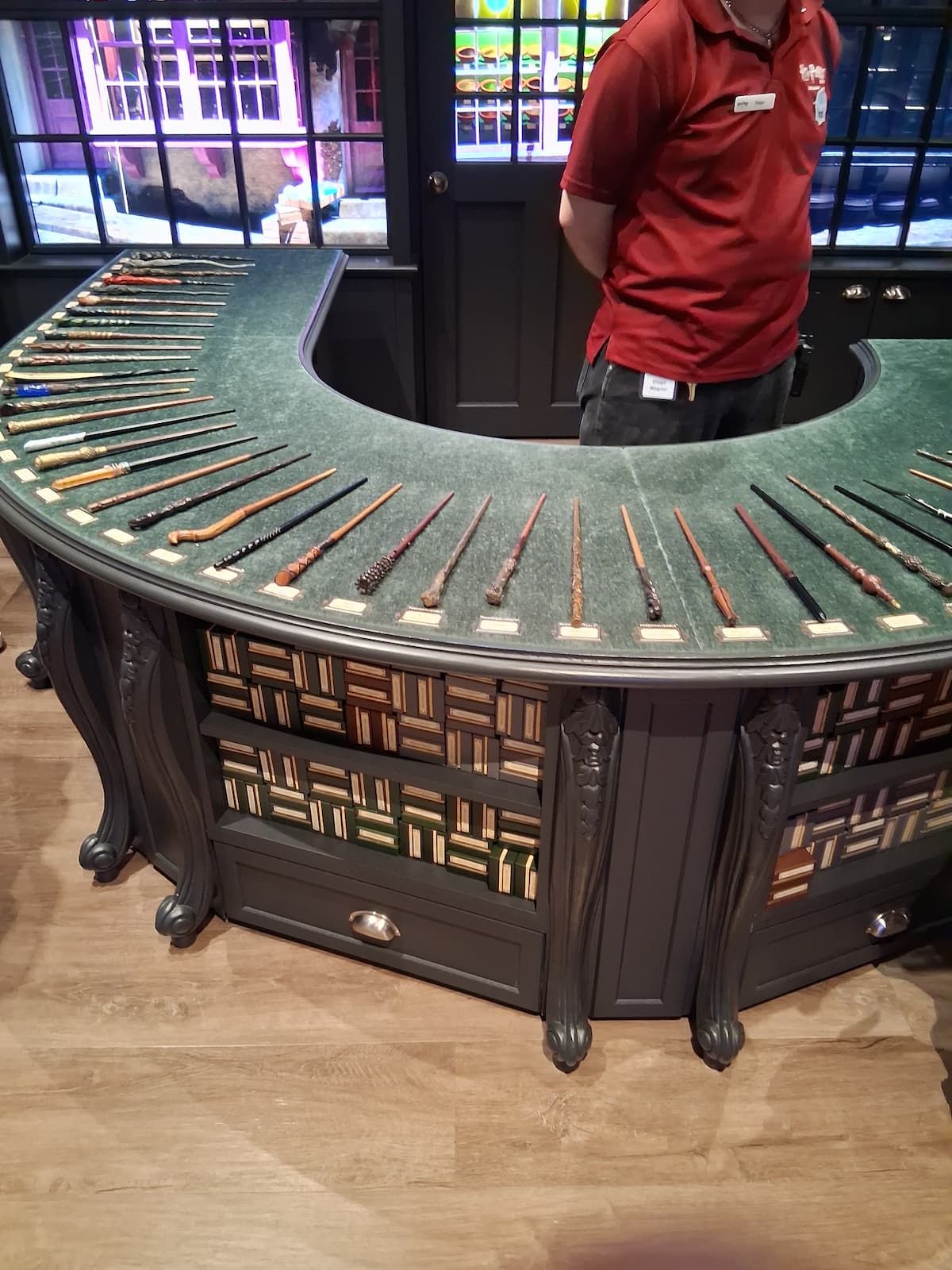 다양한 마법 지팡이 전시