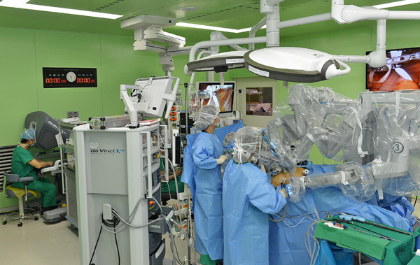 로봇수술 사진