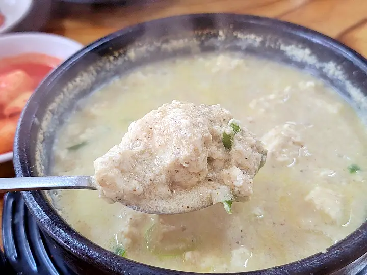 식객 허영만 백반기행 172회 박기웅 편 새콤한 오이지냉국, 투박한 식감이 살아있는 들깻가루 하얀순두부 강변 미사리 하남 스타필드 손두부 맛집 소개