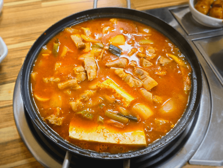 생방송 투데이 짜글이 정식 곰탕 묵은지김치전골 경기 남양주