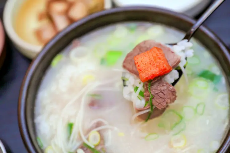 투데이 맛있는 메뉴 이열치열 30년 전통 뜨끈한 설렁탕과 얼큰한 육개장 맛있는 식당 추천 부산 해운대 센텀시티 맛집