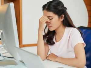 눈이 침침해지는 이유