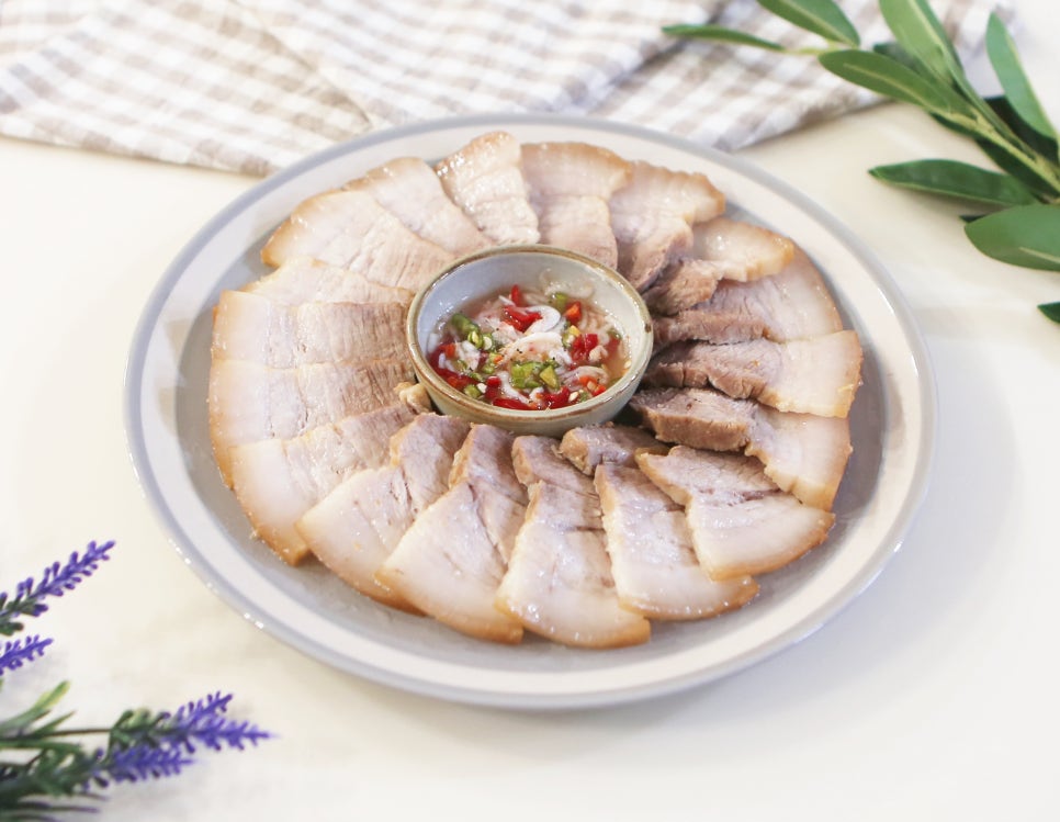 돼지고기 수육 삶는법