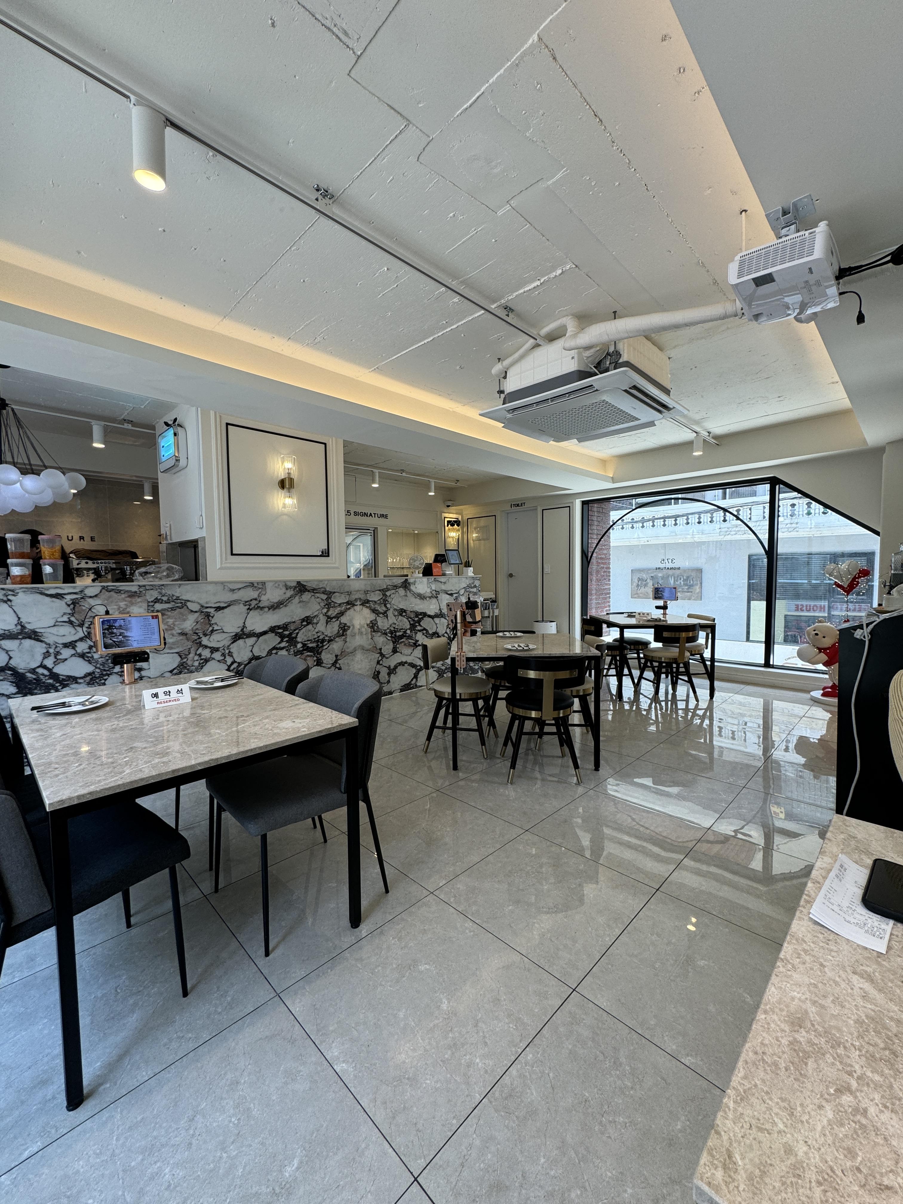 성수-37.5시그니처-매장내부