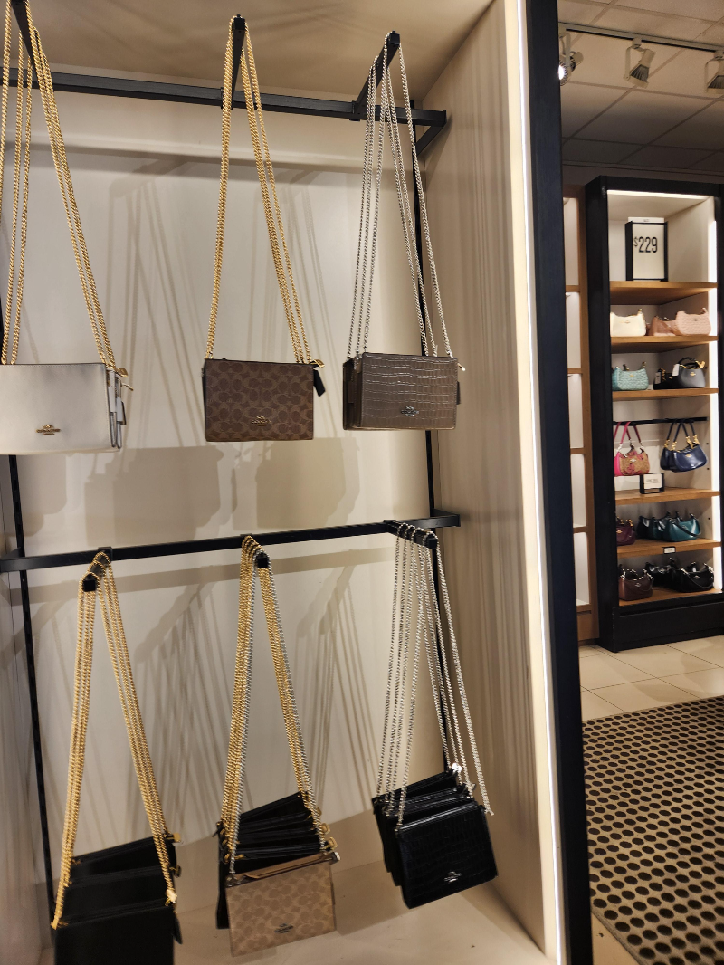 하와이 와이켈레 프리미엄 아울렛 코치 크로스백