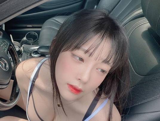 맥심-강인경