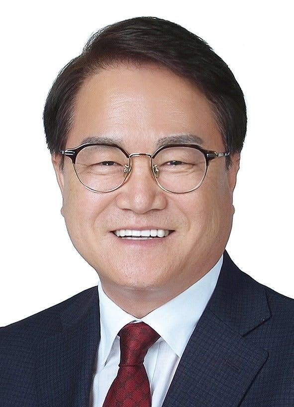김하수 전 청도 군수