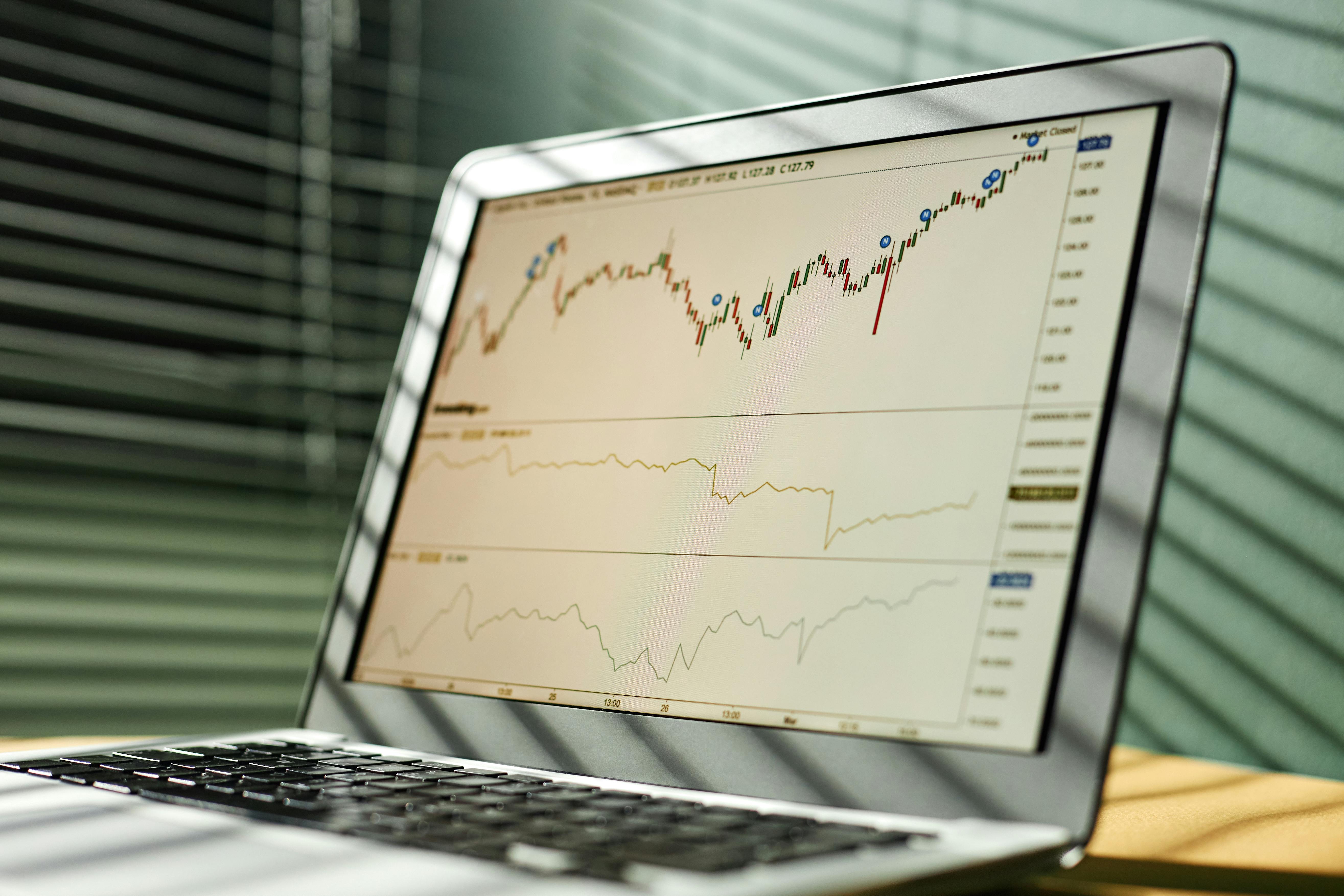 일본 기준금리 0.75%로 인상 30년 만에 최고 수준 기록