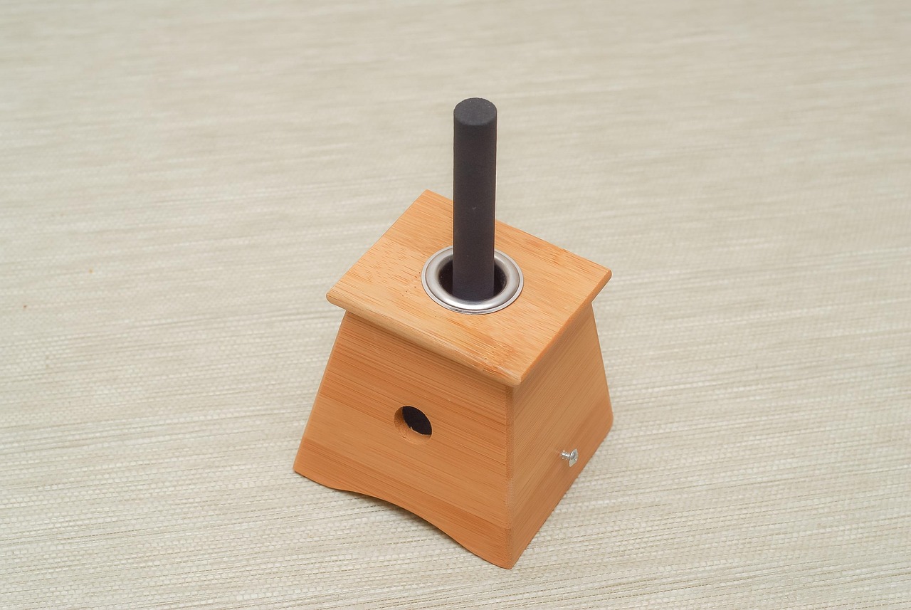 배꼽에 소금 올려 배앓이 멈춘다는 민간요법 - 경혈 자극의 과학적 근거와 효과