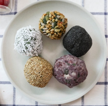 한국의 떡 종류 오메기떡