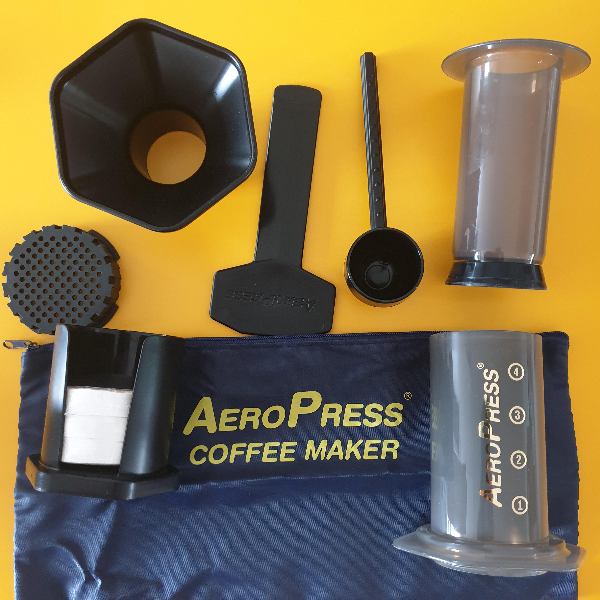 에어로프레스 소개: 에어로프레스 특징, 장&middot;단점 및 추출 레시피 알아보기_구성품