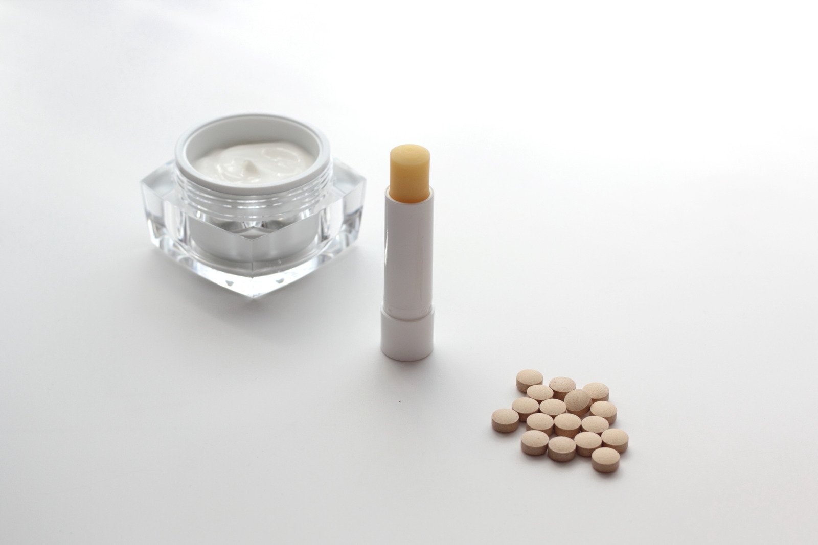 이소트레티노인(Accutane)을 이용한 등드름 치료