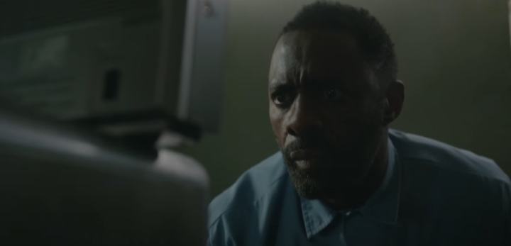 화면을보고있는존루터