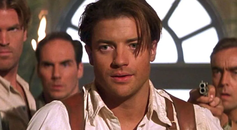 브렌든 프레이저의 젊은 시절 미이라 속 한 장면