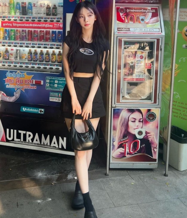 뉴진스 디젤 반팔