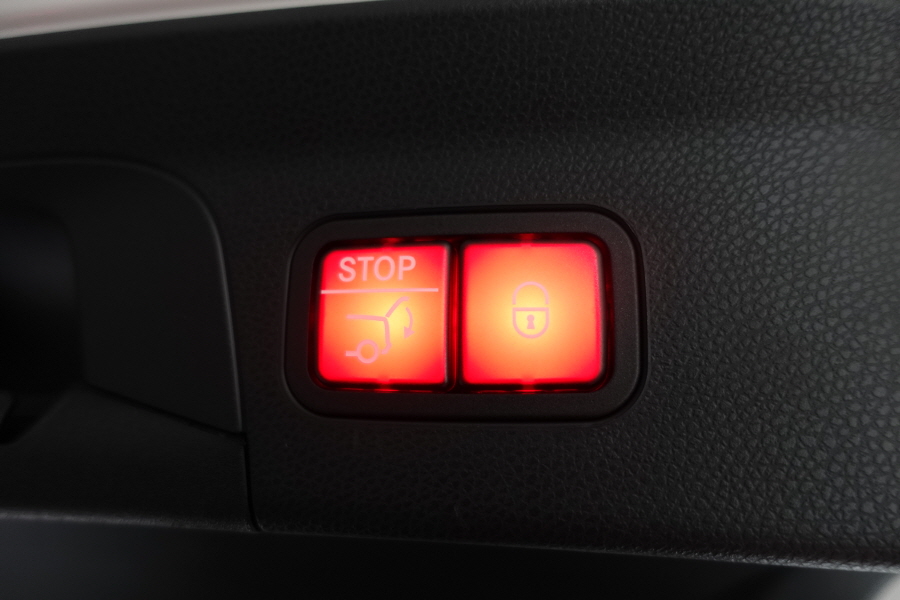 벤츠 GLC 300e 쿠페 트렁크