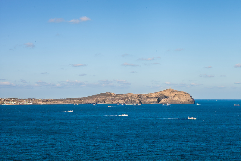 성산일출봉에서 바라본 우도의 모습_Photo by Kim Sunghwan(Artageo)