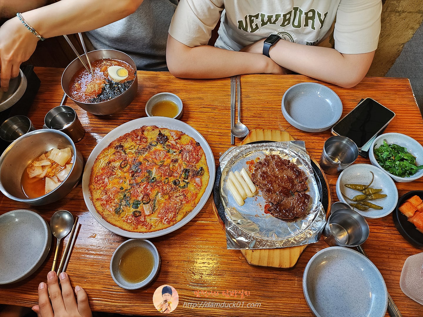 떡갈비&amp;#44; 녹두빈대떡&amp;#44; 김치말이국수