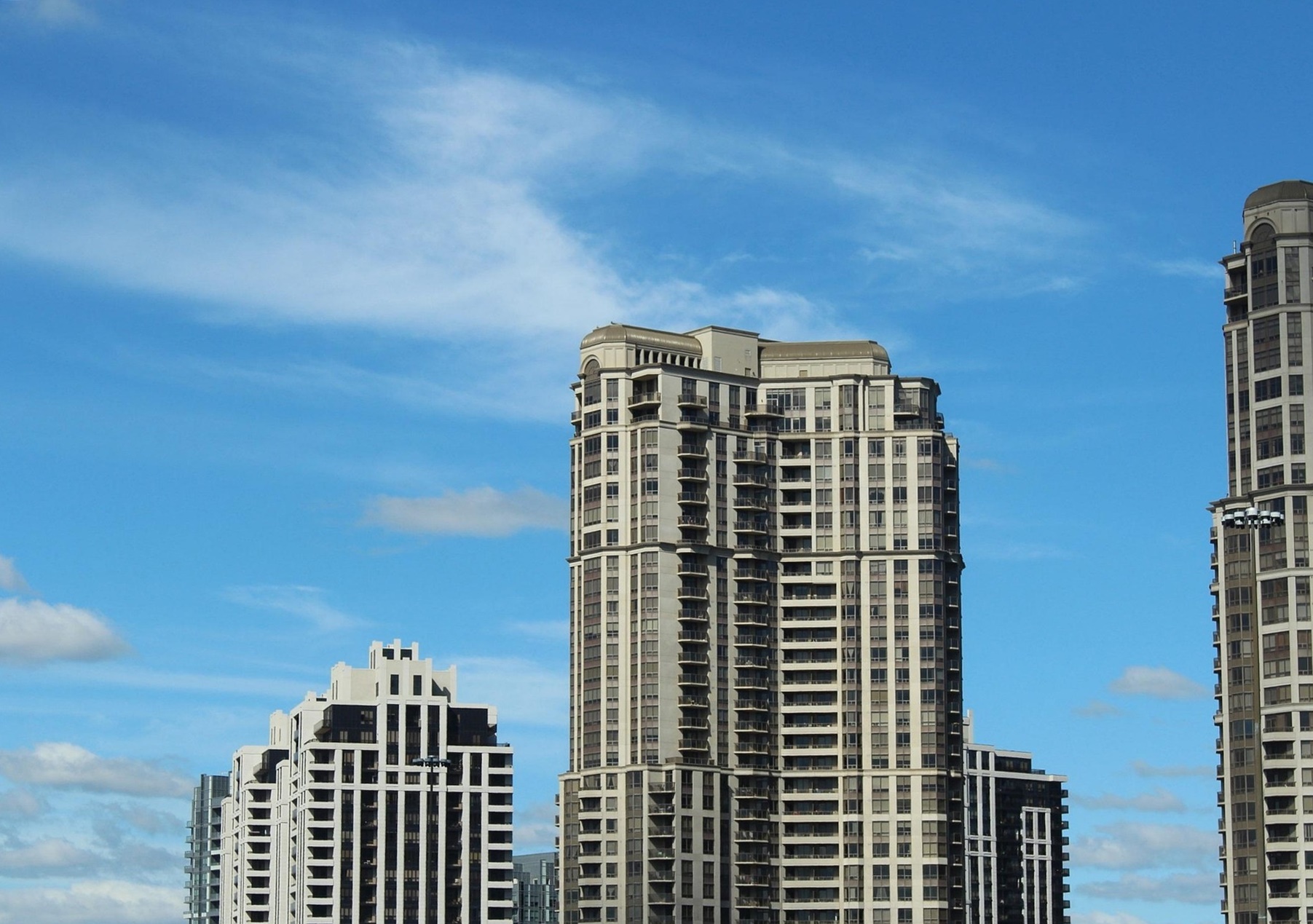 보험이 거절되는 지역이 늘어날수록 집값은 어떻게 변하는가!