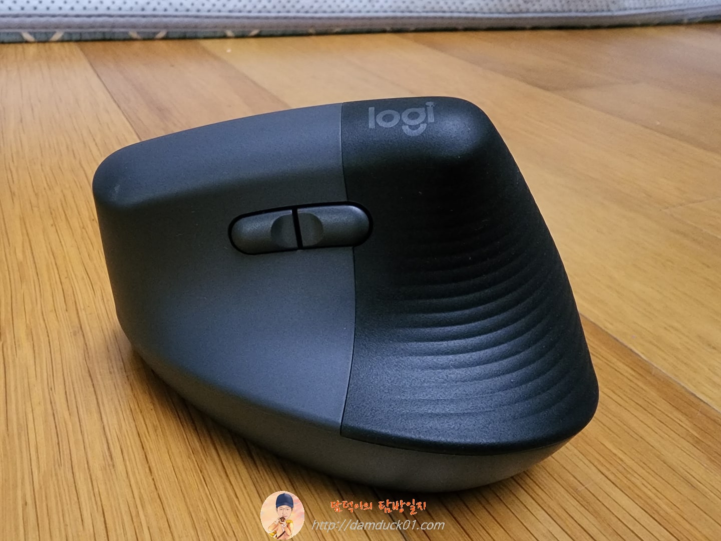 LIFT 인체공학 버티컬 마우스 안쪽