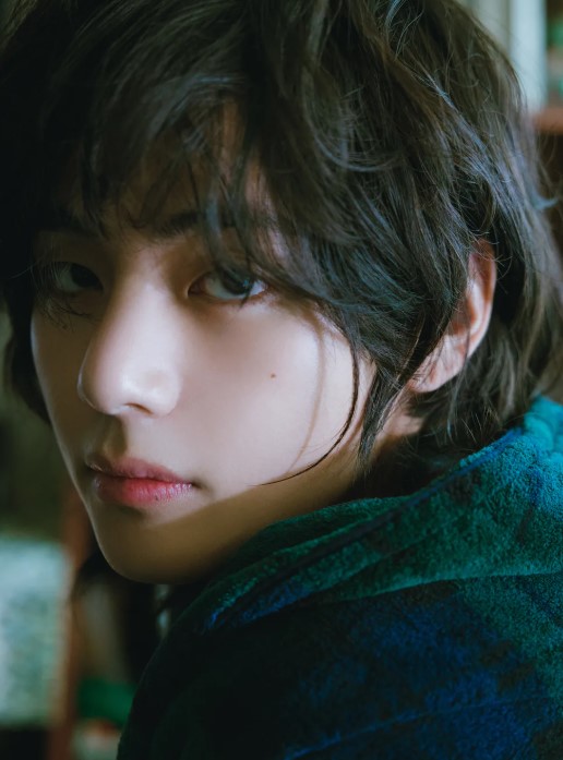 뷔 근황 집중 분석: 어디에서 무엇을 하고 있을까?