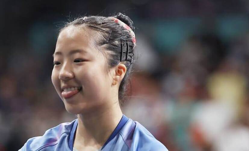 아쉬워하는 신유빈