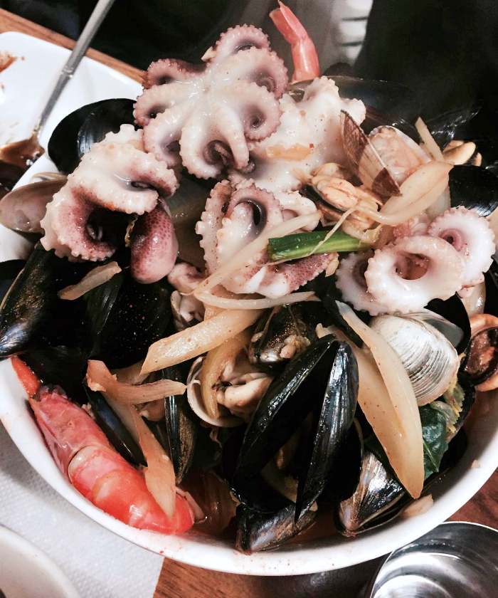 생방송오늘저녁 산더미 해물짬뽕 9천원 홍합 가리비 오징어 새우 다양한 해산물 짬뽕 인천 부평 맛집 추천
