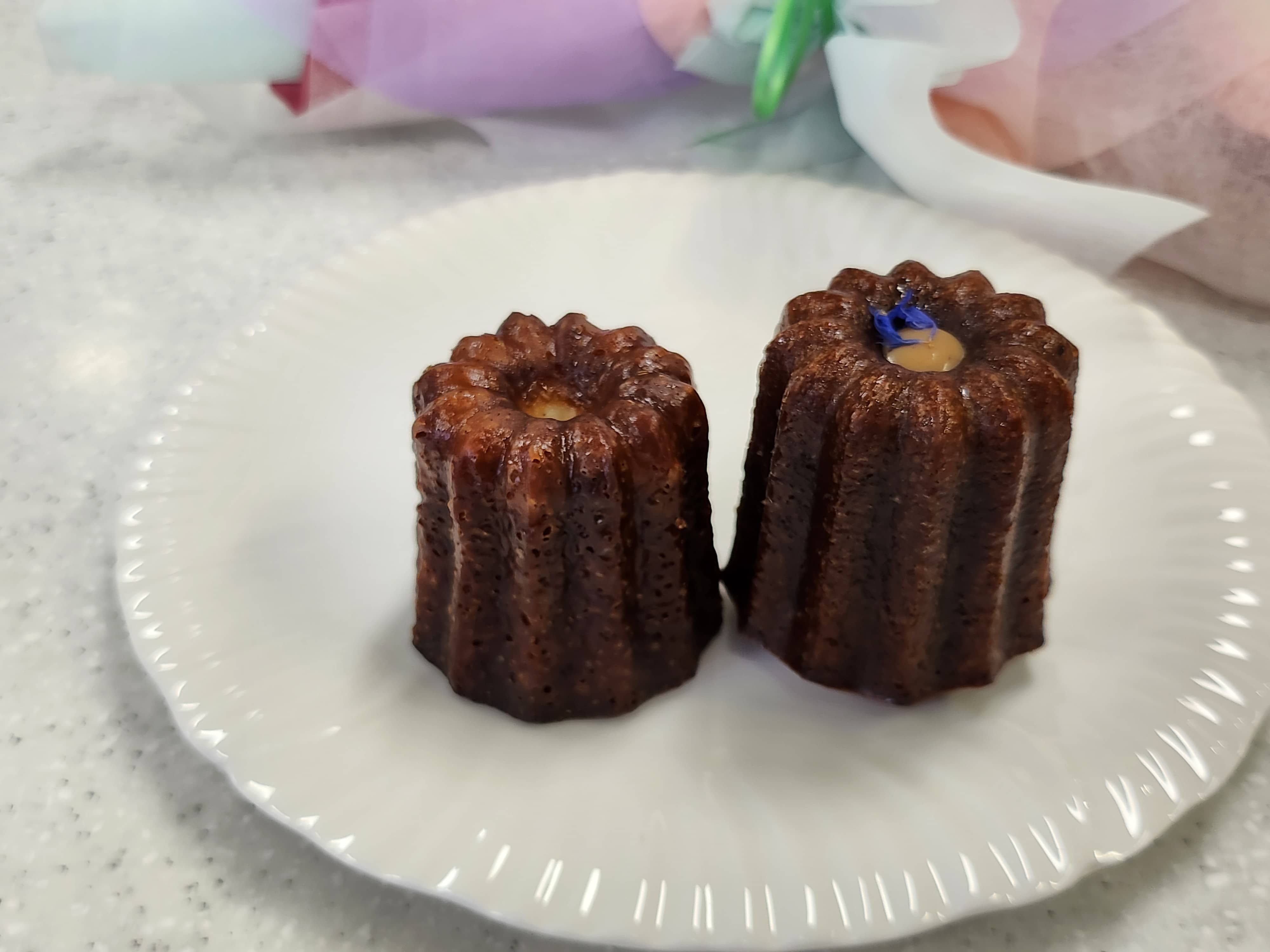 까눌레 - 겉바속촉의 매력 프랑스의 숨은 보석