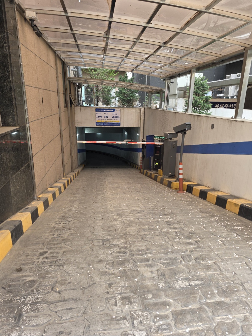 나이스파크-주차-장비를-설치했습니다.