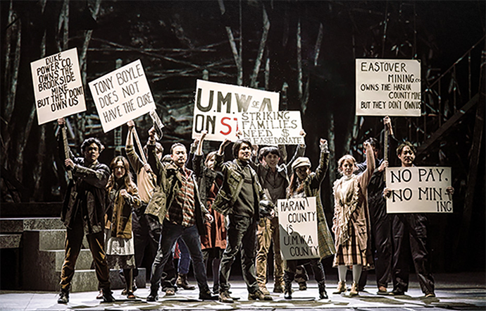 1976할란카운티-무대1