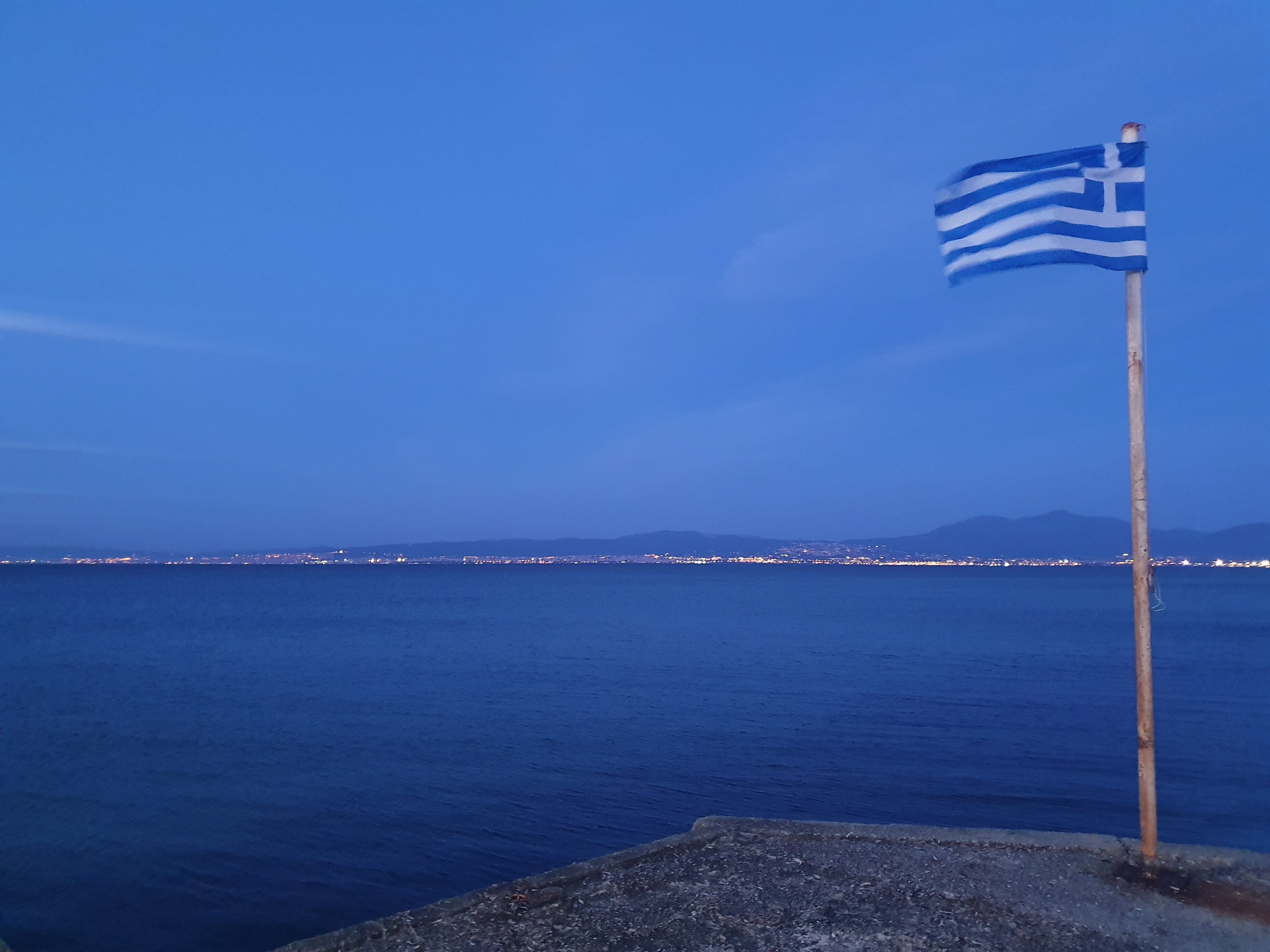 그리스 아기아 트리아다 그리스 국기