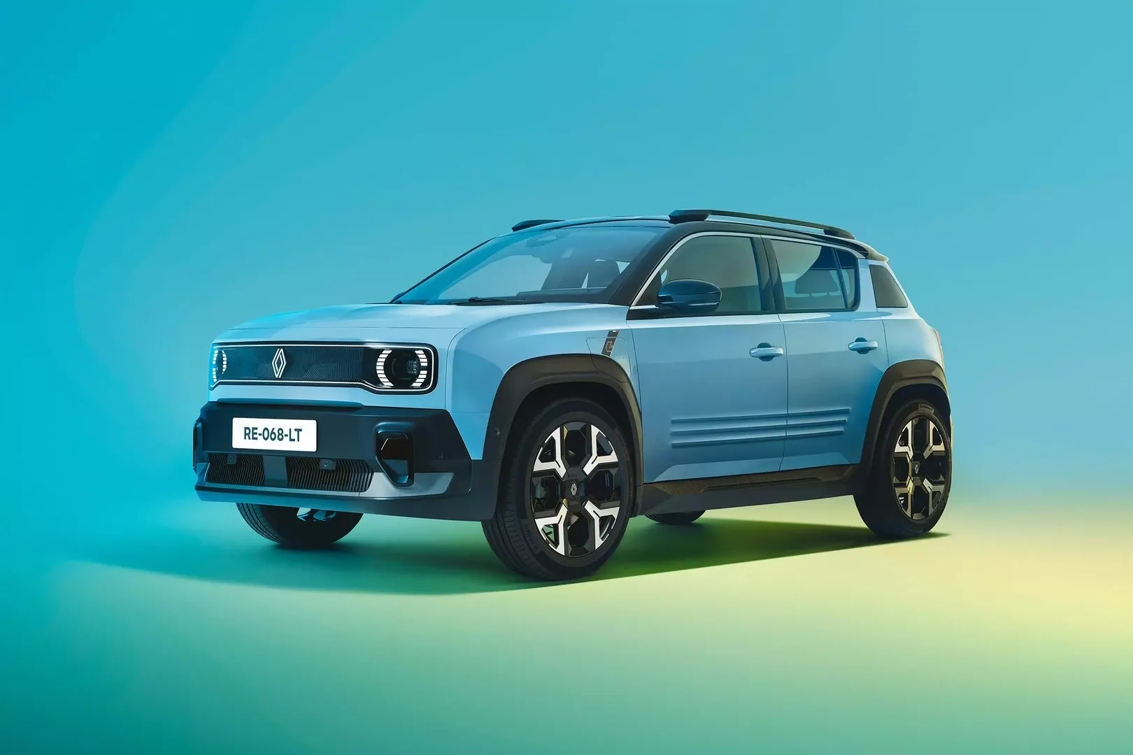 르노 4 E-Tech 플레인 쉬드 이미지