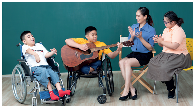 특수학교교사-하는일-업무환경-되는법-학과-전망