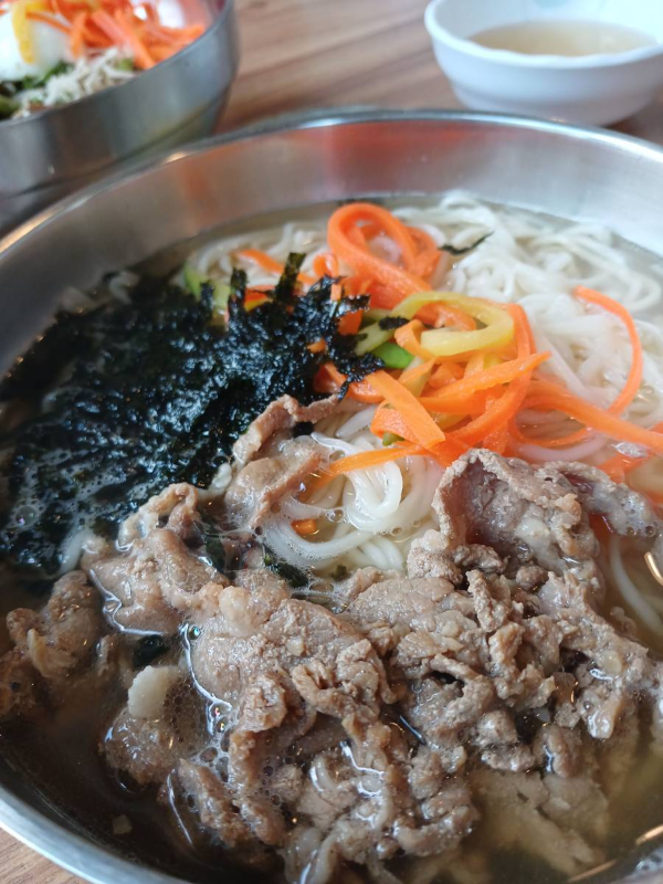 효자동 고기물국수