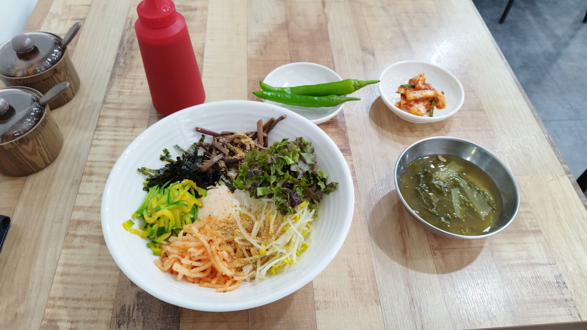 범물역 잔치국수 전문점 비빔밥