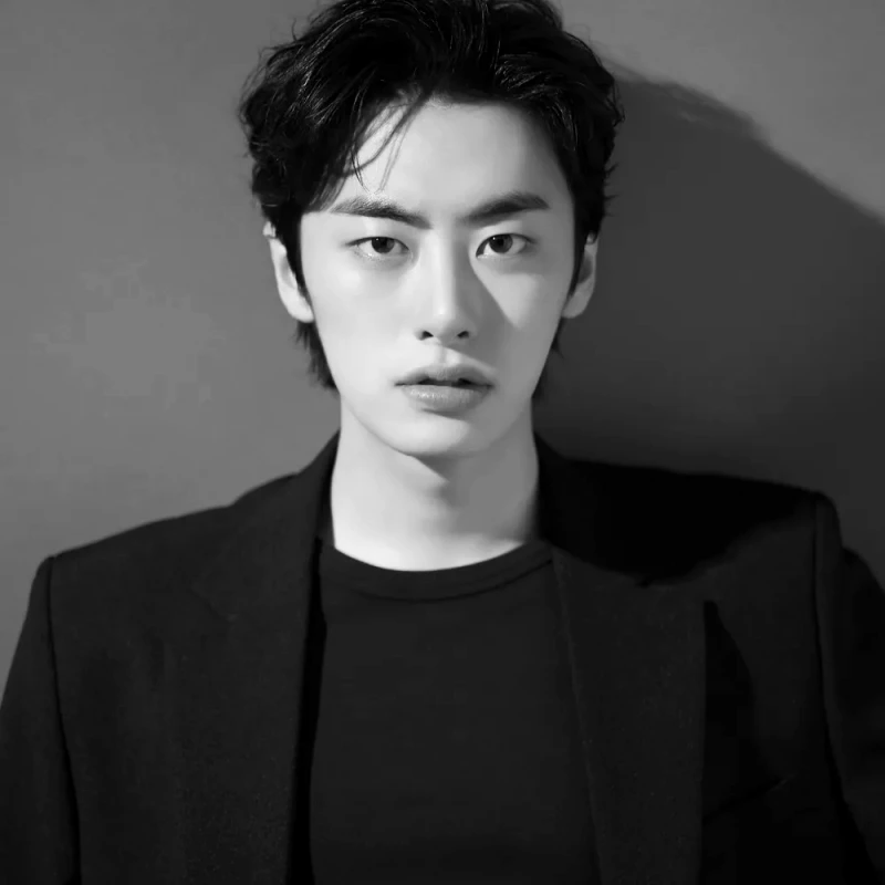 하이라키에서 이우진 역을 맡은 이원정