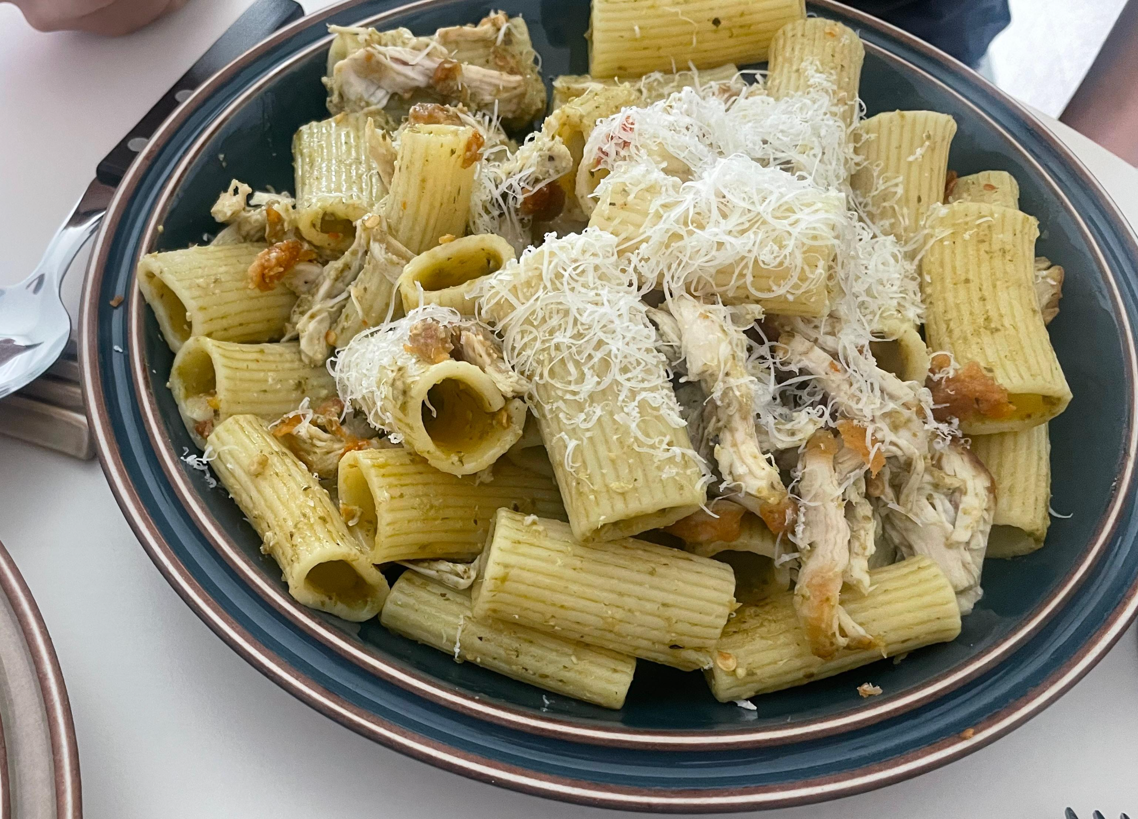 리가토니로 만든 바질페스토 파스타