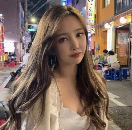 한선월 프로필 나이 본명 레이싱모델 유튜버 경력 인스타