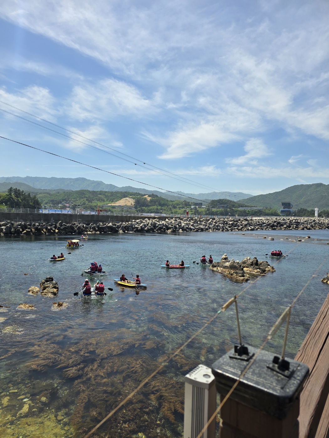 투명카누 타는 모습