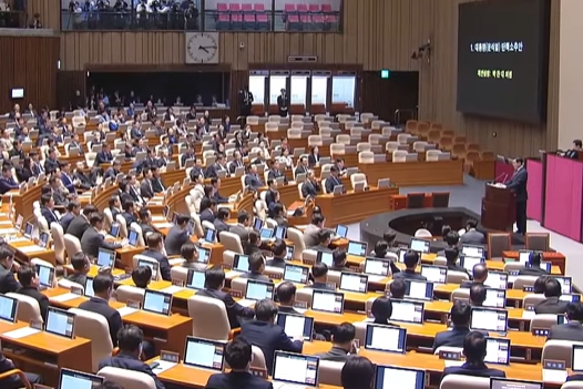 탄핵안 가결 | 국민의힘 이탈표 최소 12명 | 윤석열 대통령 입장 발표 (입장문 전문)