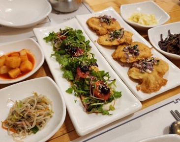 반찬6개