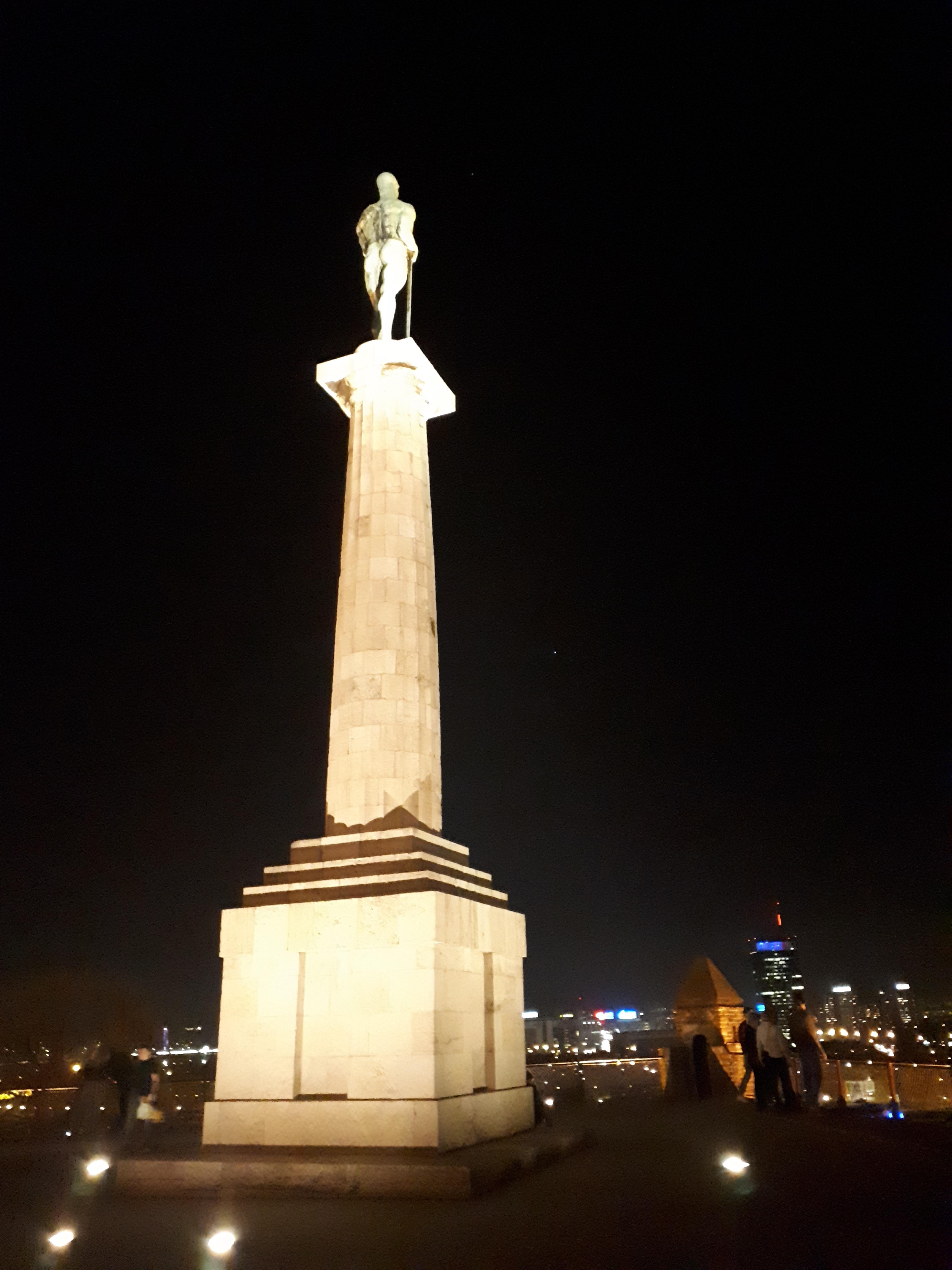 세르비아 베오그라드 요새 동상