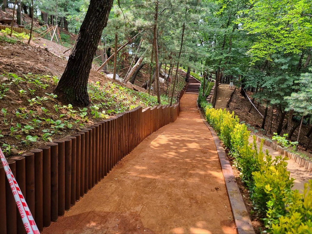 서울 근교 맨발 걷기 좋은 황토길 BEST 5 ❘ 건강과 힐링 동시에 챙기세요!