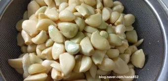 깐마늘장아찌 맛있게 담그는 쉬운 황금 비율 팁 공개_10