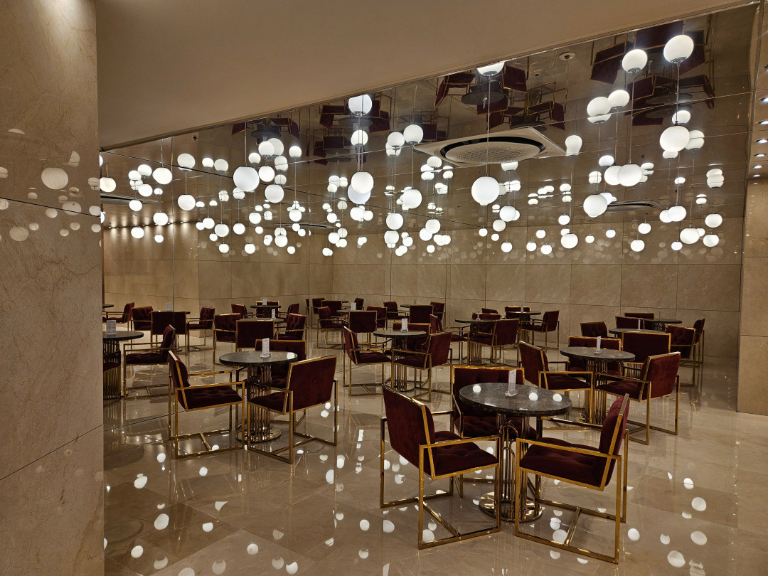 캉카스 백화점 대기공간