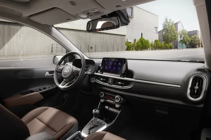 더 뉴 모닝 실내 측면