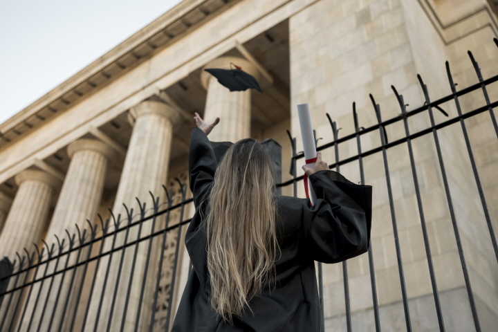 공익재단의 저소득층 디지털 역량 장학금 프로그램