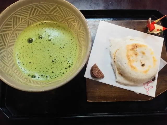 갸라리 카사의 집