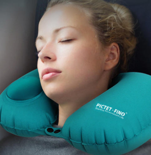 해외여행 필수 준비물 전자 기기 위생 용품 의약품