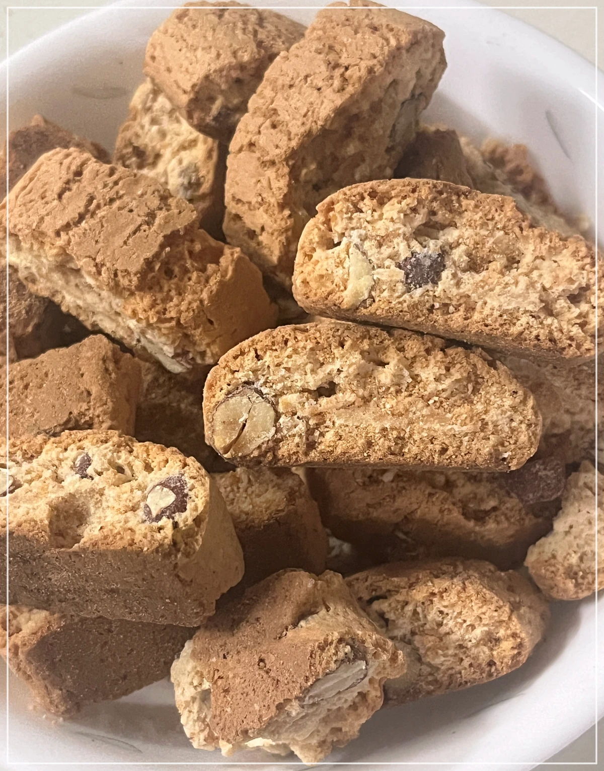 노브랜드-칸투치니-아몬드-실물